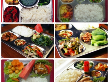 Hình thức chế biến thức ăn đảm bảo an toàn tại công ty suất ăn công nghiệp Thịnh Phát.