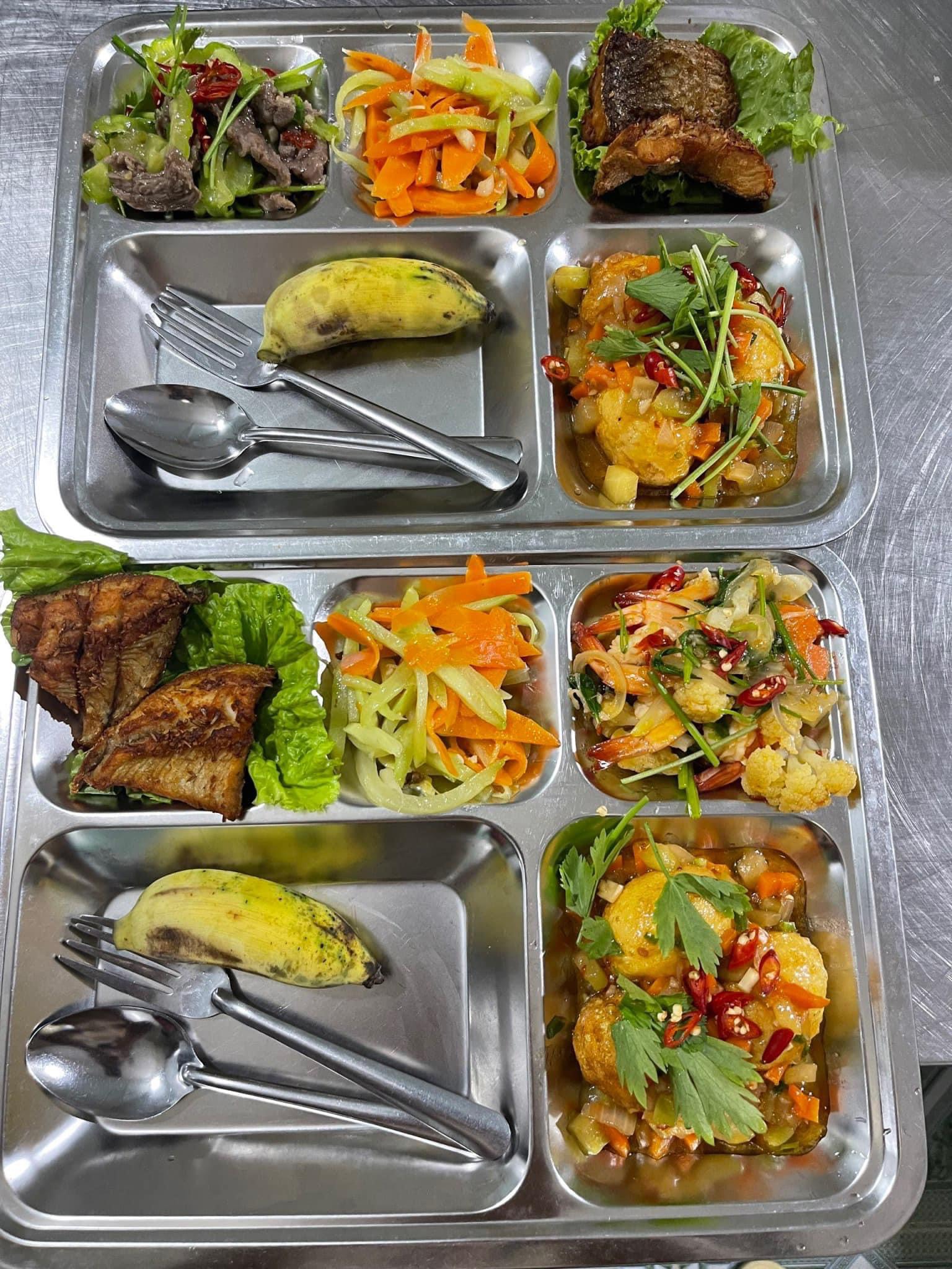 Suất ăn mẫu 14