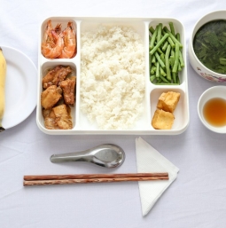 Suất ăn mẫu 11