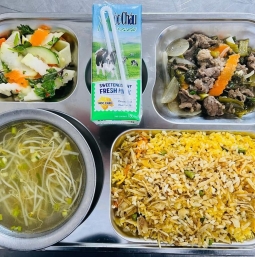 Suất ăn mẫu 15