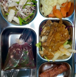 Suất ăn mẫu 3