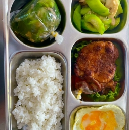 Suất ăn mẫu 4