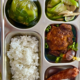 Suất ăn mẫu 5