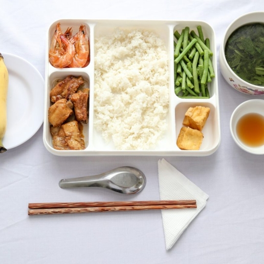 Suất ăn mẫu 11