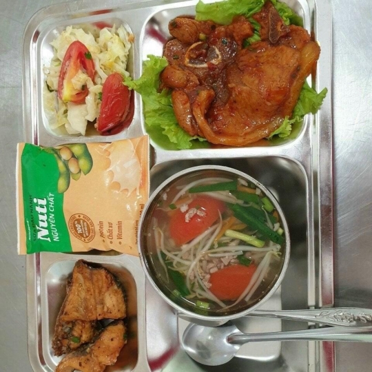 Suất ăn công nghiệp Nhà Bè