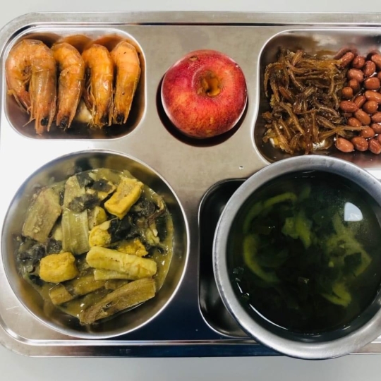 Suất ăn mẫu 15